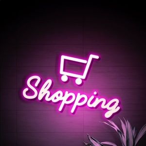 Meet your Posher, Monica